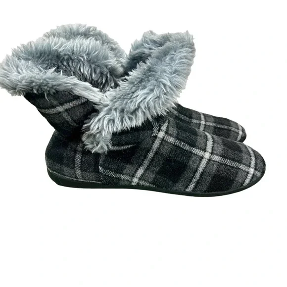 Vionic Booties Gray Plaid Sz 10 M Comfort Slipper Booties Faux Fur Euc - Picture 3 of 7